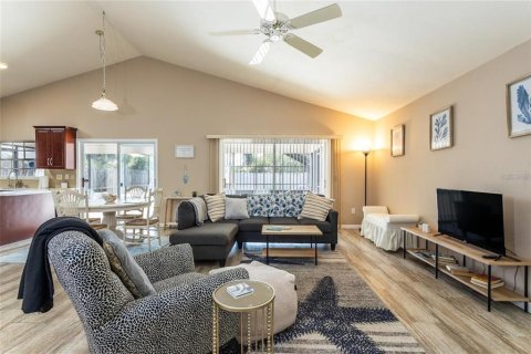 Casa en venta en Palm Coast, Florida, 3 dormitorios, 130.25 m2 № 1907242 - foto 6