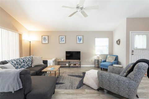 Casa en venta en Palm Coast, Florida, 3 dormitorios, 130.25 m2 № 1907242 - foto 9