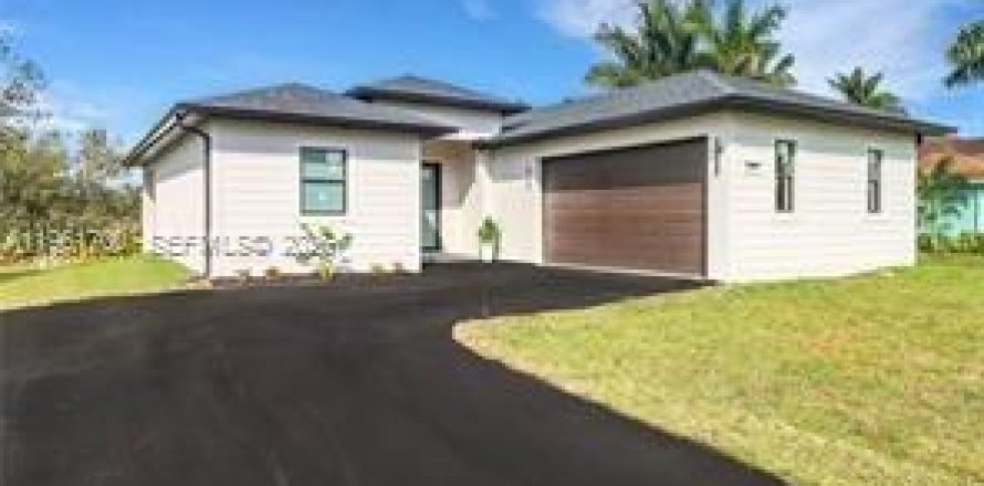 Villa ou maison à Lehigh Acres, Floride 3 chambres № 2024511