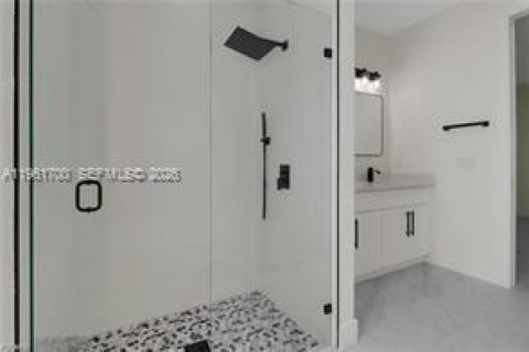 Villa ou maison à vendre à Lehigh Acres, Floride: 3 chambres № 2024511 - photo 13