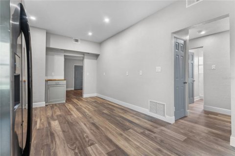 Appartement à louer à Daytona Beach, Floride: 2 chambres, 111.48 m2 № 2415148 - photo 7