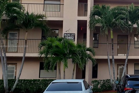 Condo in Sunrise, Florida, 2 bedrooms  № 1864408 - photo 29