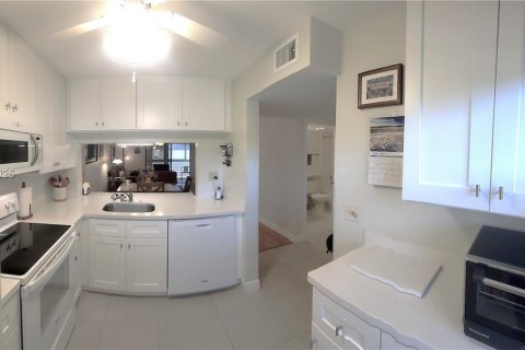 Condo in Sunrise, Florida, 2 bedrooms  № 1864408 - photo 1
