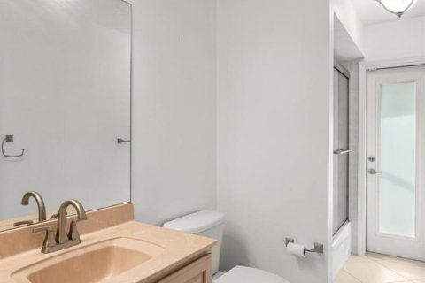 Casa en venta en Port St. Lucie, Florida, 3 dormitorios, 198.72 m2 № 2332410 - foto 20
