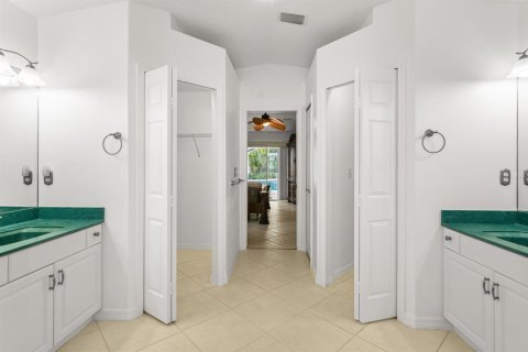 Casa en venta en Port St. Lucie, Florida, 3 dormitorios, 198.72 m2 № 2332410 - foto 29