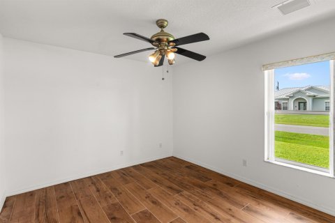 Casa en venta en Port St. Lucie, Florida, 3 dormitorios, 198.72 m2 № 2332410 - foto 22
