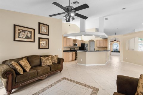 Casa en venta en Port St. Lucie, Florida, 3 dormitorios, 198.72 m2 № 2332410 - foto 14