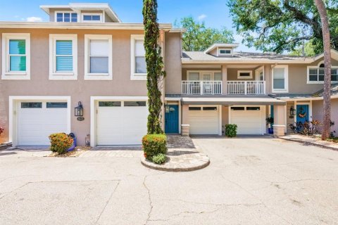 Condo in Tampa, Florida, 2 bedrooms № 2238492