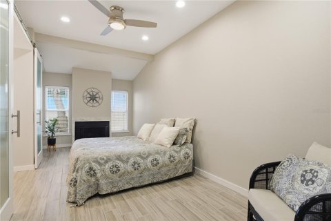 Condo in Tampa, Florida, 2 bedrooms № 2238492 - photo 18
