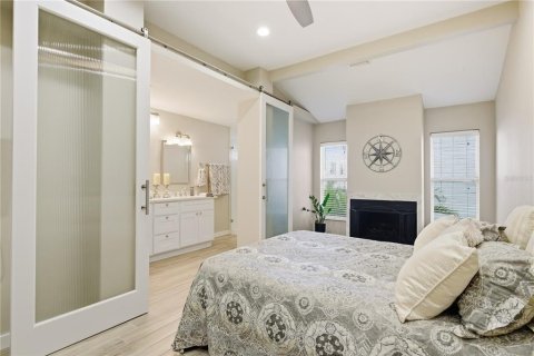 Condo in Tampa, Florida, 2 bedrooms № 2238492 - photo 20