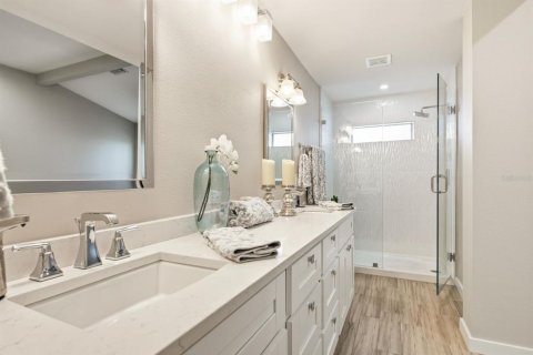 Condo in Tampa, Florida, 2 bedrooms № 2238492 - photo 22