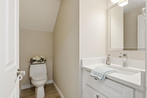 Condo in Tampa, Florida, 2 bedrooms № 2238492 - photo 12