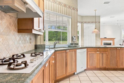Casa en venta en Port St. Lucie, Florida, 3 dormitorios, 198.9 m2 № 2412820 - foto 18
