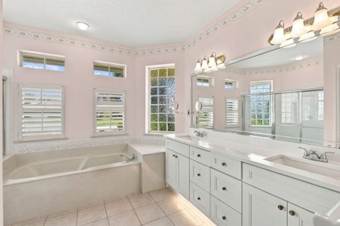 Casa en venta en Port St. Lucie, Florida, 3 dormitorios, 198.9 m2 № 2412820 - foto 27