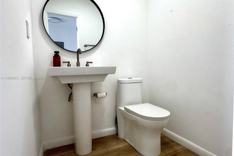 Купить кондоминиум в Норт-Майами-Бич, Флорида 1 спальня, 73.39м2, № 2044954 - фото 13