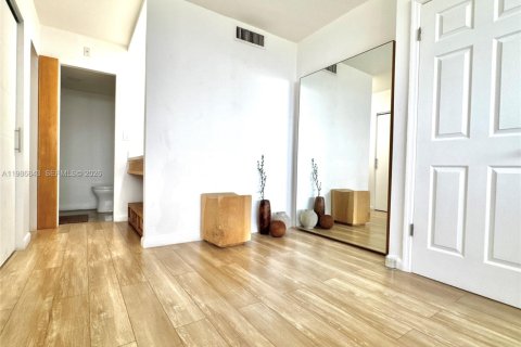 Купить кондоминиум в Норт-Майами-Бич, Флорида 1 спальня, 73.39м2, № 2044954 - фото 17