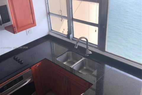 Снять в аренду кондоминиум в Майами, Флорида 2 спальни, 114.27м2, № 2078232 - фото 13