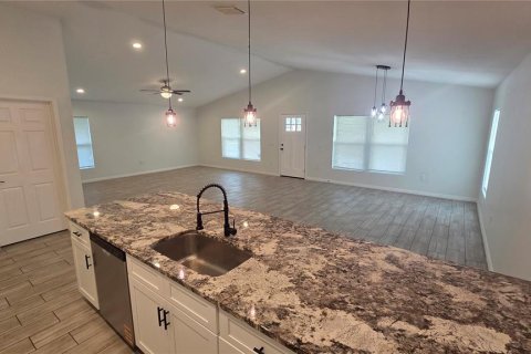 House in Lakeland, Florida 3 bedrooms, 171.68 sq.m. № 2379592 - photo 13