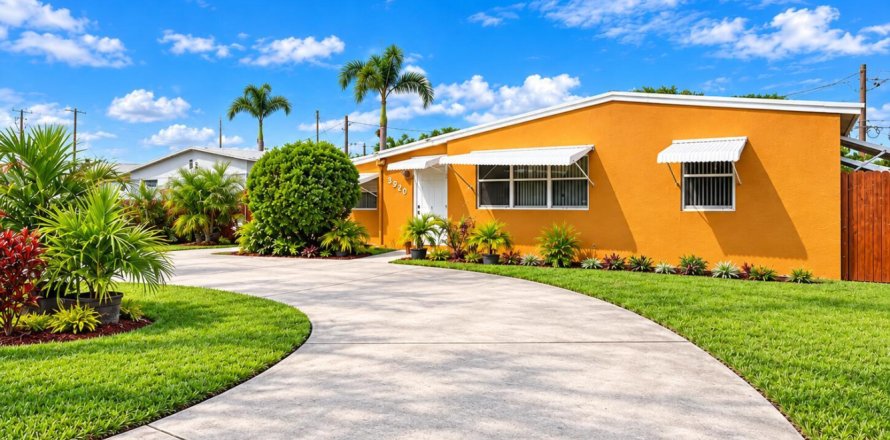 Villa ou maison à Lake Worth, Floride 3 chambres, 104.14 m2 № 2439267