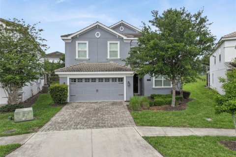 Casa en Davenport, Florida 6 dormitorios, 310.2 m2 № 2329649