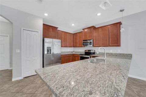 Townhouse in Lakeland, Florida 2 bedrooms, 127.09 sq.m. № 1851236 - photo 6