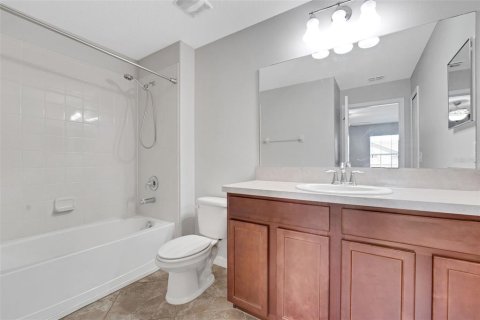 Townhouse in Lakeland, Florida 2 bedrooms, 127.09 sq.m. № 1851236 - photo 18