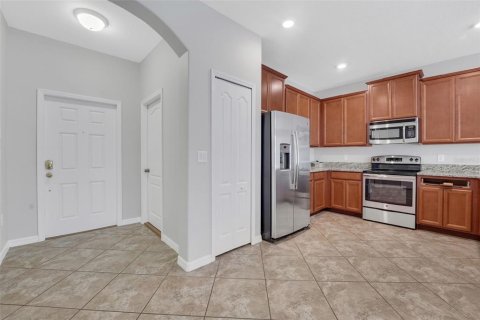Townhouse in Lakeland, Florida 2 bedrooms, 127.09 sq.m. № 1851236 - photo 2