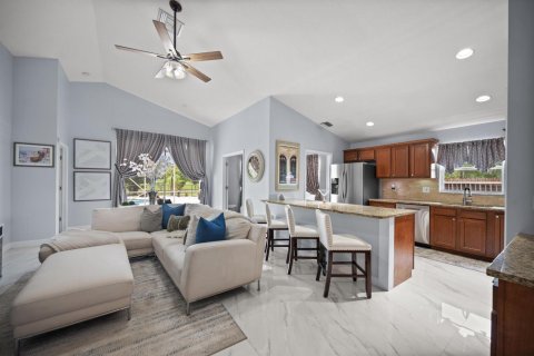 Villa ou maison à louer à Royal Palm Beach, Floride: 3 chambres, 153.29 m2 № 2180728 - photo 5
