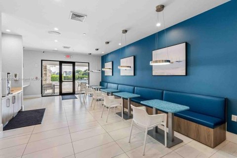 Снять в аренду виллу или дом в Делрей-Бич, Флорида 3 спальни, 123.37м2, № 1951856 - фото 8