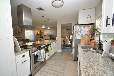 House in Altamonte Springs, Florida 3 bedrooms, 148.36 sq.m. № 1819400 - photo 17