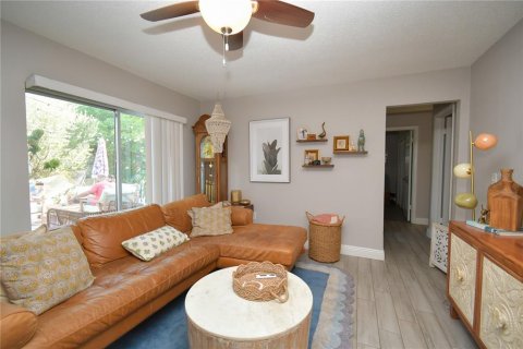 House in Altamonte Springs, Florida 3 bedrooms, 148.36 sq.m. № 1819400 - photo 25