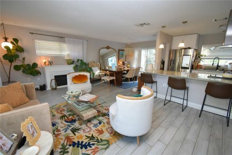 House in Altamonte Springs, Florida 3 bedrooms, 148.36 sq.m. № 1819400 - photo 9
