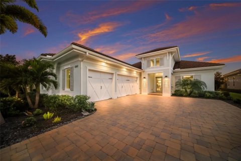 Villa ou maison à vendre à Lakewood Ranch, Floride: 3 chambres, 245.08 m2 № 2416536 - photo 2