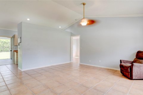 Villa ou maison à vendre à Lantana, Floride: 3 chambres, 124.67 m2 № 2065636 - photo 7