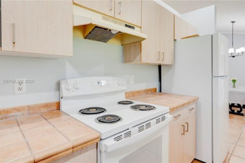 Villa ou maison à vendre à Lantana, Floride: 3 chambres, 124.67 m2 № 2065636 - photo 11