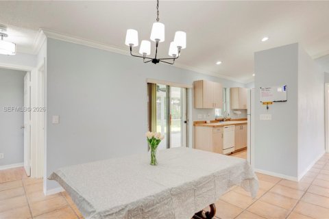 Villa ou maison à vendre à Lantana, Floride: 3 chambres, 124.67 m2 № 2065636 - photo 9