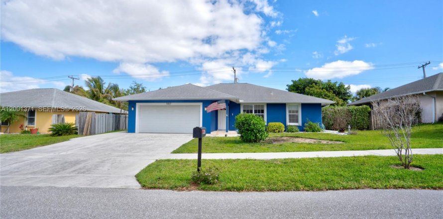 Villa ou maison à Lantana, Floride 3 chambres, 124.67 m2 № 2065636