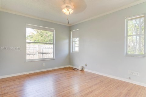 Villa ou maison à vendre à Lantana, Floride: 3 chambres, 124.67 m2 № 2065636 - photo 17