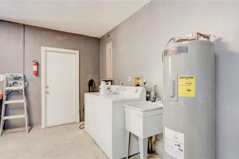 Villa ou maison à vendre à Lantana, Floride: 3 chambres, 124.67 m2 № 2065636 - photo 20