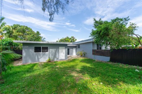 Immobilier commercial à vendre à Miami, Floride: 216.56 m2 № 1937938 - photo 23