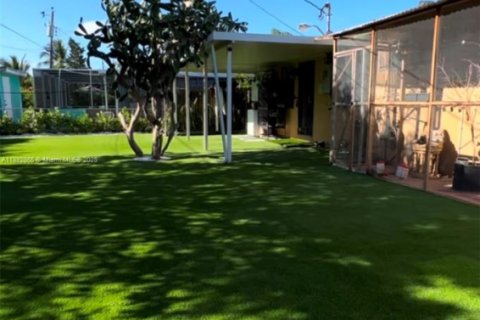 Casa en venta en North Miami, Florida, 3 dormitorios, 111.2 m2 № 1946680 - foto 9