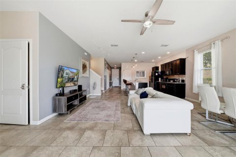 Adosado en venta en Davenport, Florida, 5 dormitorios, 228.54 m2 № 2267276 - foto 20