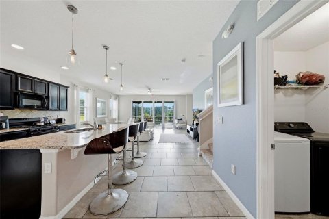 Adosado en venta en Davenport, Florida, 5 dormitorios, 228.54 m2 № 2267276 - foto 9