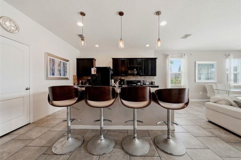 Adosado en venta en Davenport, Florida, 5 dormitorios, 228.54 m2 № 2267276 - foto 7