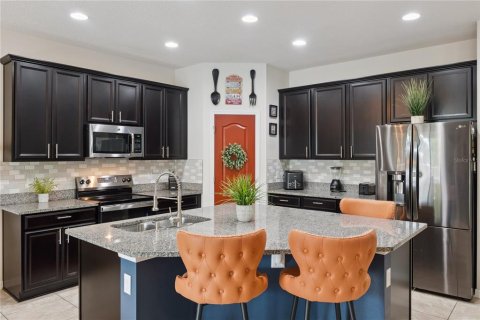 Casa en venta en Apopka, Florida, 3 dormitorios, 208.19 m2 № 2120304 - foto 11