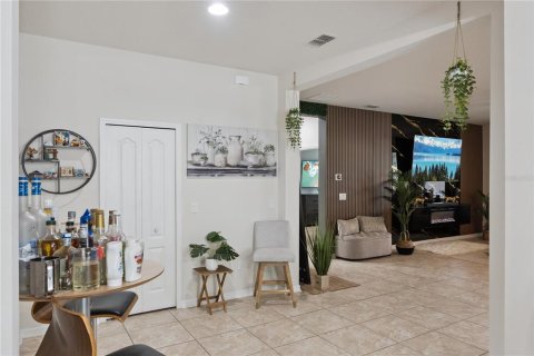 Casa en venta en Apopka, Florida, 3 dormitorios, 208.19 m2 № 2120304 - foto 15