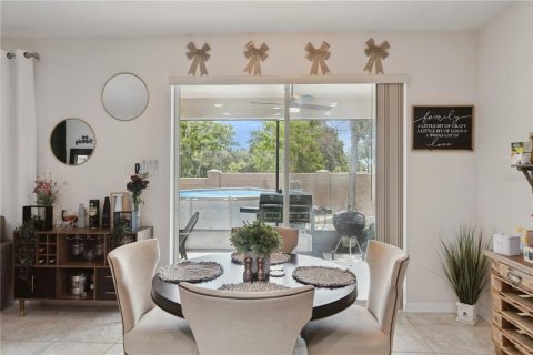Casa en venta en Apopka, Florida, 3 dormitorios, 208.19 m2 № 2120304 - foto 17