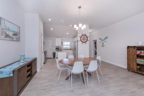 Villa ou maison à louer à Venice, Floride: 3 chambres, 170.1 m2 № 2152329 - photo 9