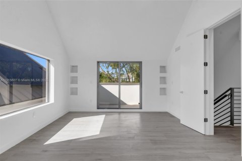 Villa ou maison à louer à Miami, Floride: 4 chambres № 1971651 - photo 29