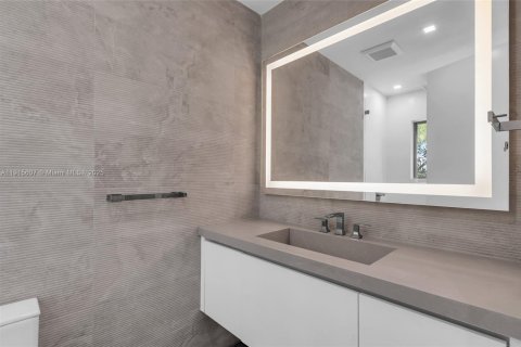 Villa ou maison à louer à Miami, Floride: 4 chambres № 1971651 - photo 24